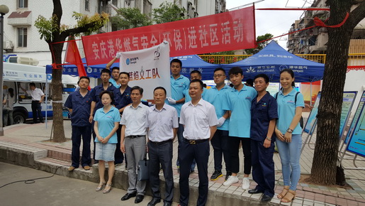 黨建帶群建，藍(lán)焰助創(chuàng)建